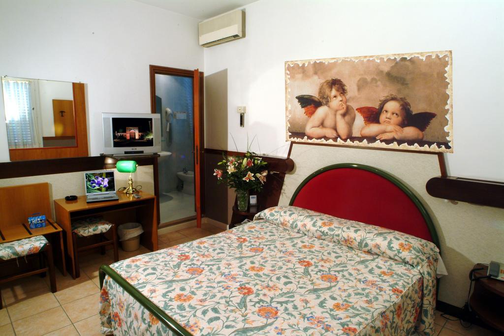 Hotel Roma Marghera Exterior photo