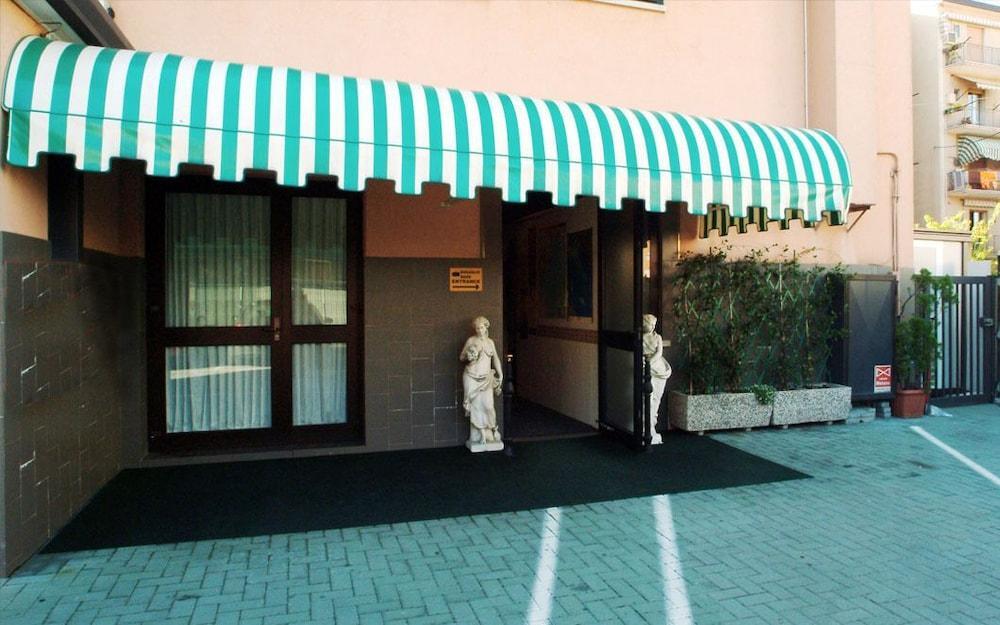 Hotel Roma Marghera Exterior photo